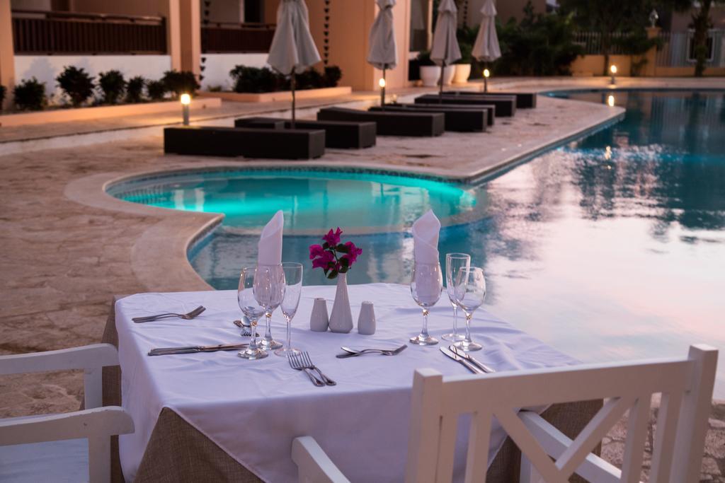 Los Flamencos Aparthotel Beach Club 바야히베 외부 사진